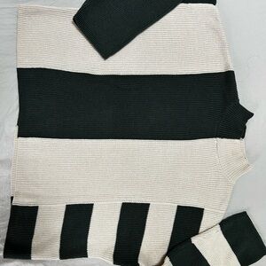 Blu Pepper Ribbed Hunter Green and Cream Sweater